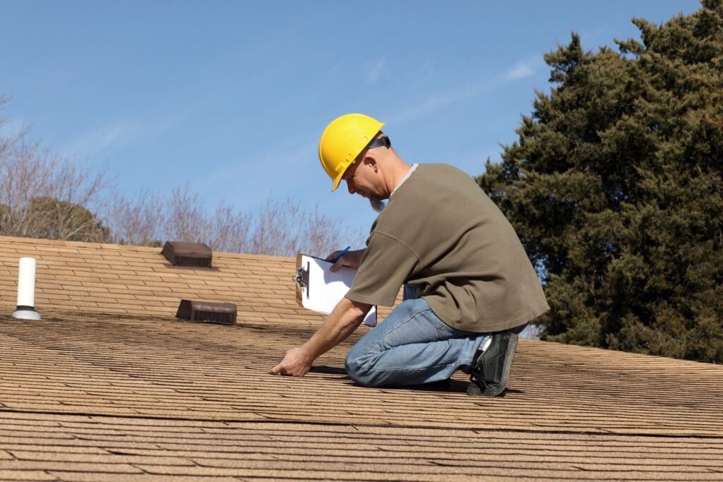 iStock- Roofer